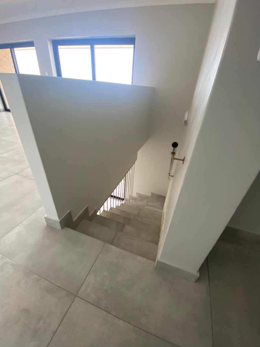 5 Bedroom Property for Sale in Dana Bay Western Cape